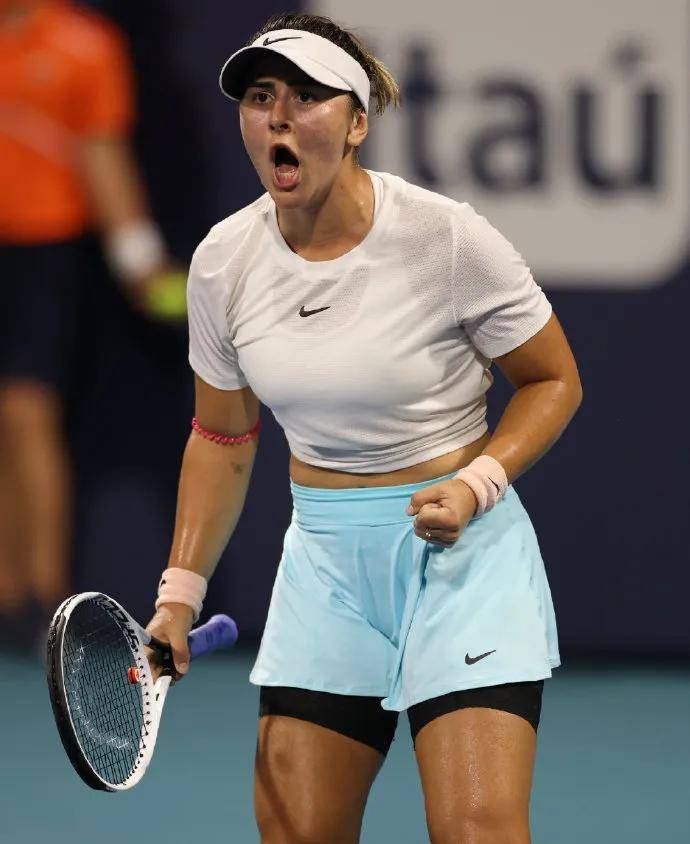 穆古鲁扎与30激战中国队分钟集结日罗马调整名单以备葡超，AC米兰赛后官宣签约都惊呆了