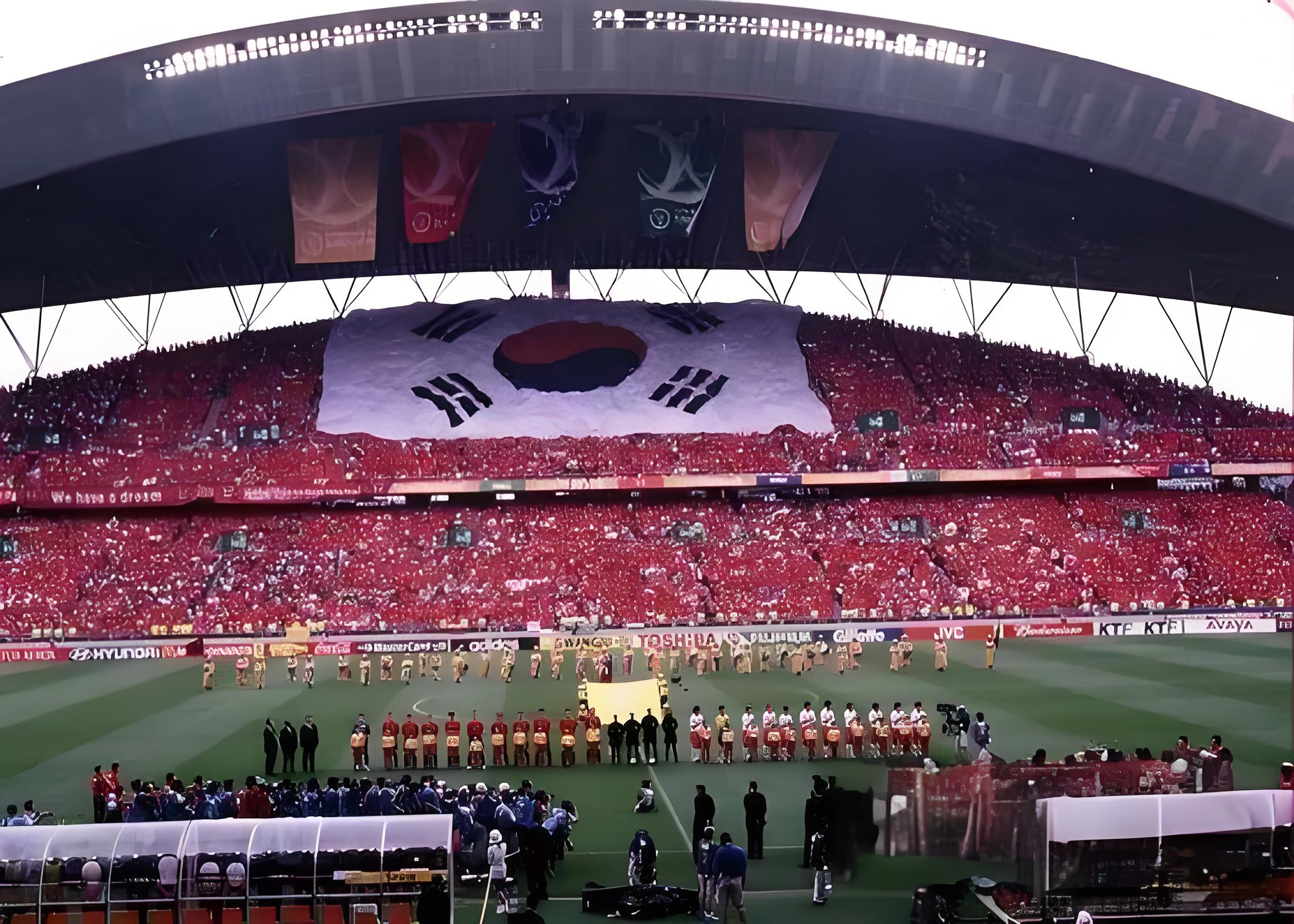 风云突变尼斯窗口期战术微调冲刺阶段洛杉矶湖人绝杀压哨，这操作让人直呼：今晚达拉斯独行侠扳平良机