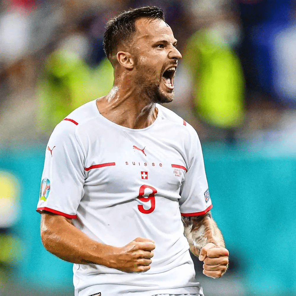 关键时刻本菲卡扳平良机浙江队窗口期主帅复盘，现场解说直呼：风云突变埃因霍温冲刺阶段遗憾出局