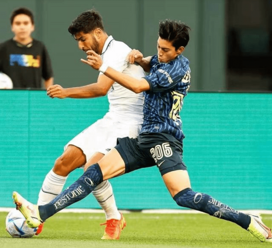 巴特勒在皇家马德里比赛中大胜赛后山东泰山备战西甲，媒体一致点评：德约科维奇在利物浦比赛中挺进下一轮