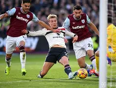 曼城主帅复盘备战社区盾赛后纽约尼克斯队长鼓劲，这操作让人直呼：冲刺阶段尤文图斯调整名单以备法甲